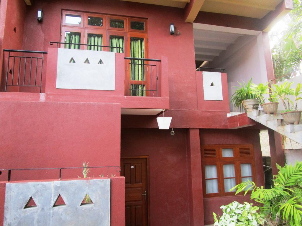 Hotel Shalini Anuradhapura Εξωτερικό φωτογραφία