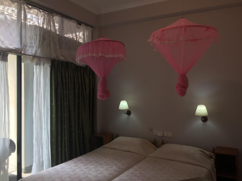 Hotel Shalini Anuradhapura Εξωτερικό φωτογραφία