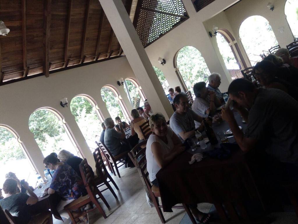Hotel Shalini Anuradhapura Εξωτερικό φωτογραφία